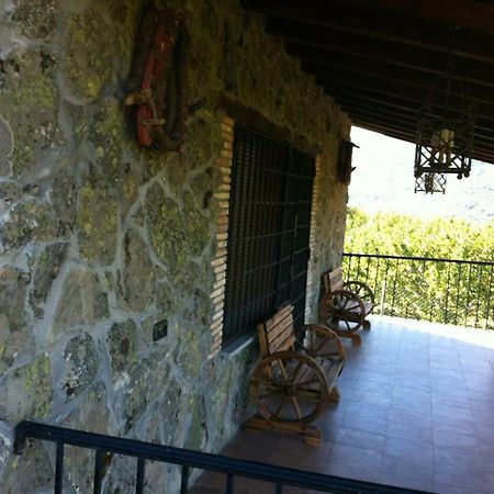 Casa Rural Apartamento Las Malpicas Navaconcejo Ngoại thất bức ảnh